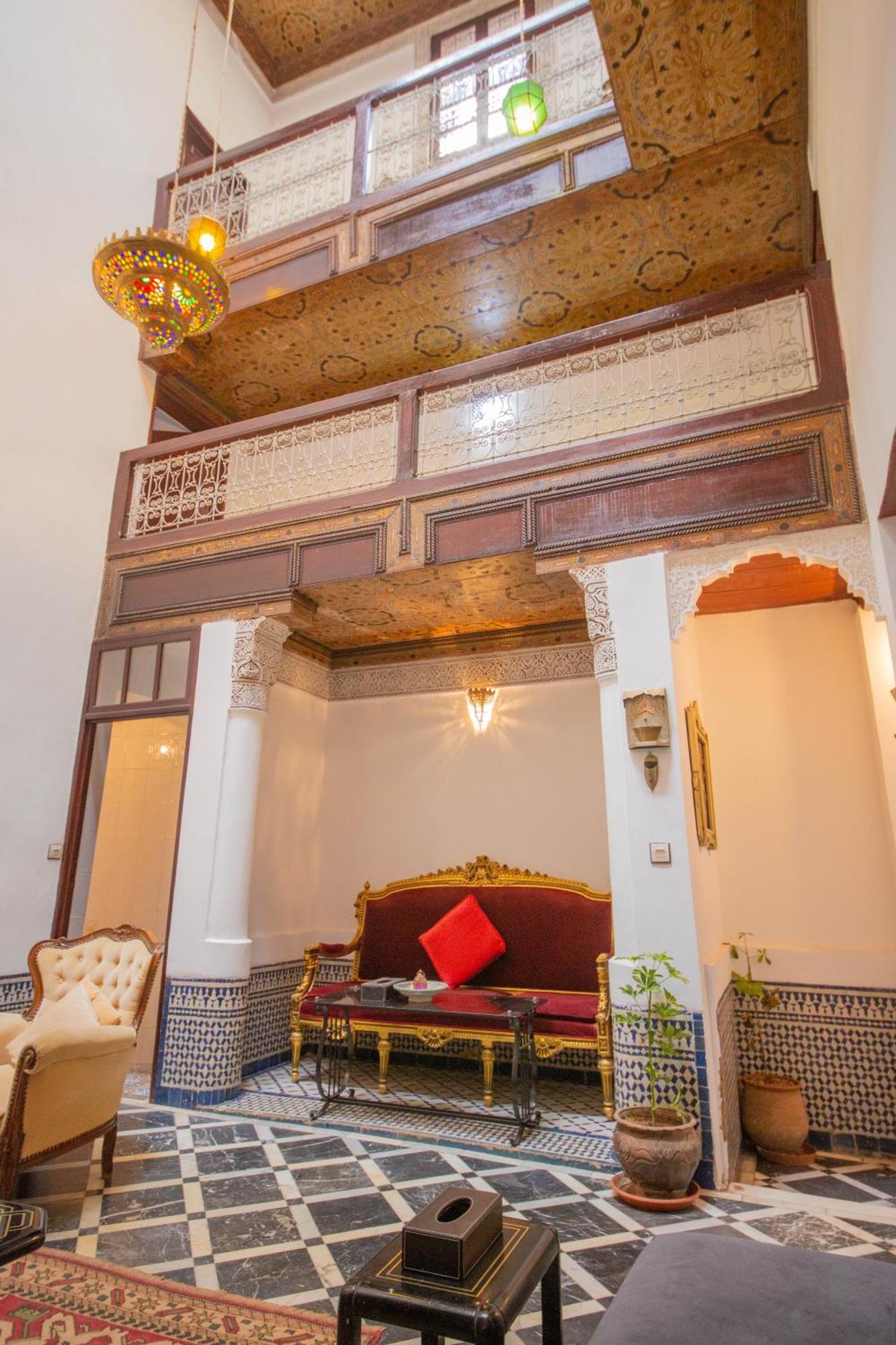 Hello Hotell Fès Exteriör bild